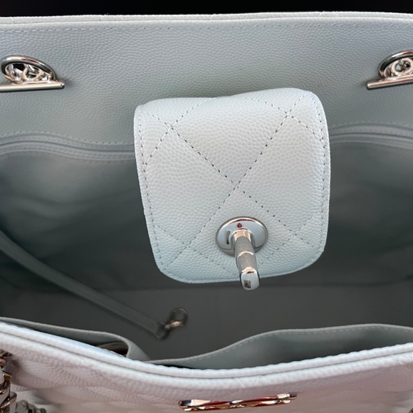 NWT CHANEL Large Shopping Tote Baby Blue - Picture 13 of 16